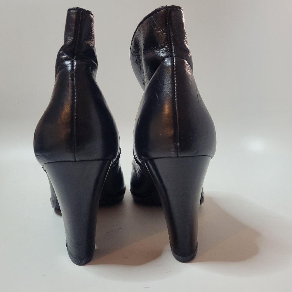 Liz Claiborne Black Leather Bonnie Heeled Boots - Picture 12 of 16